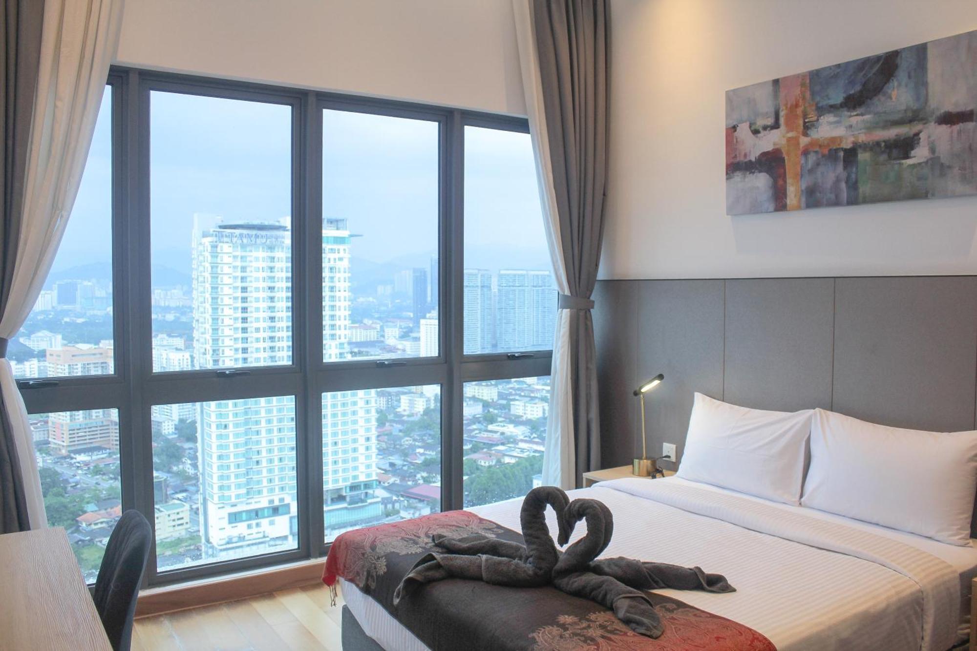 Apartment The Luxe Klcc By Cozy